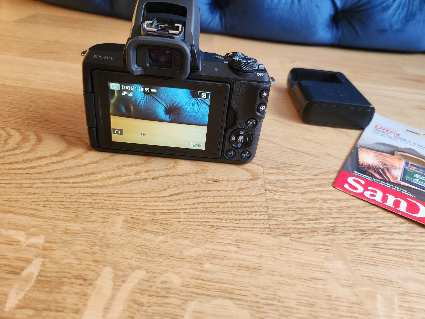 Canon EOS M50 Mark II Mirrorless Camera - photo 2