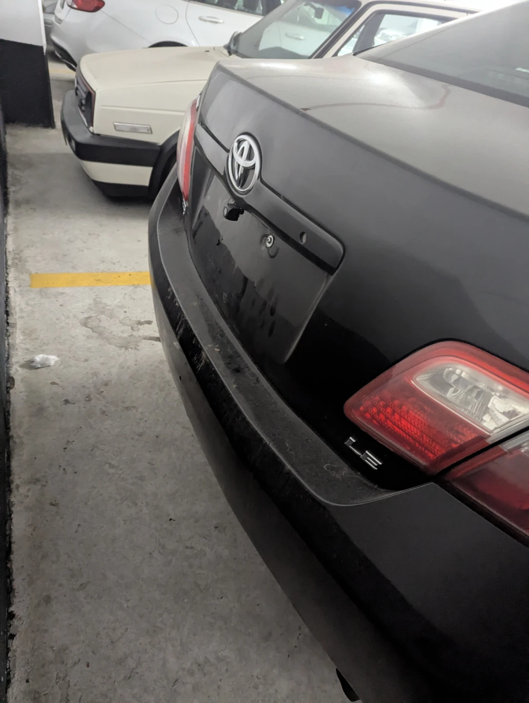 Toyota Camry LE 157k kms only - photo 2