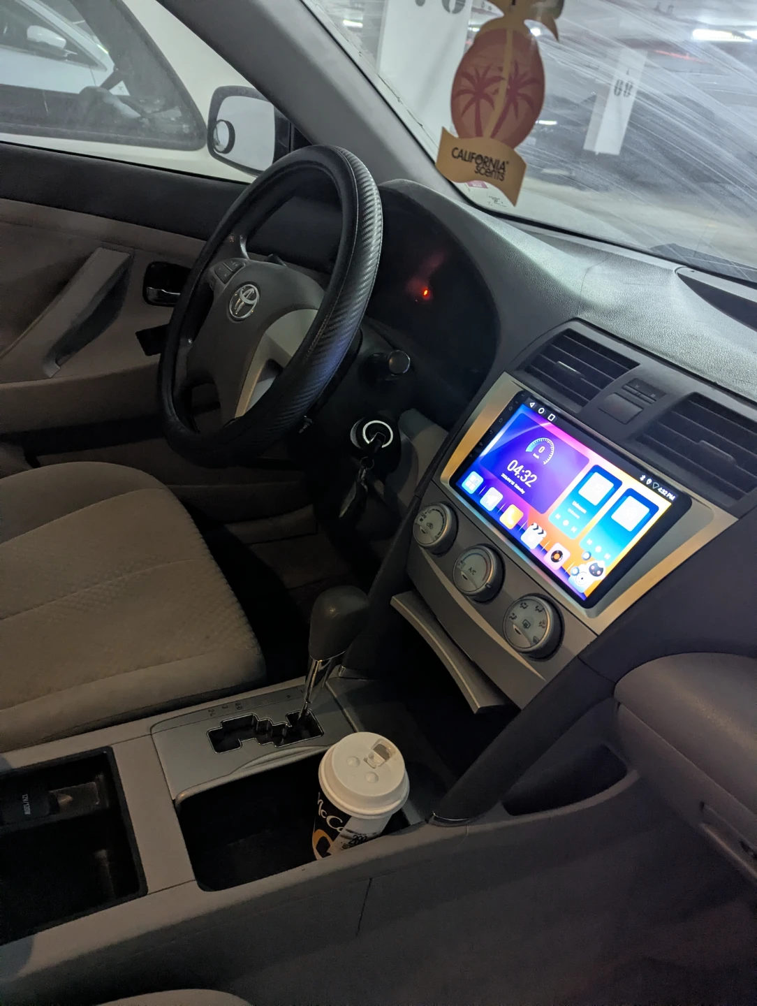 Toyota Camry LE 157k kms only - photo 5
