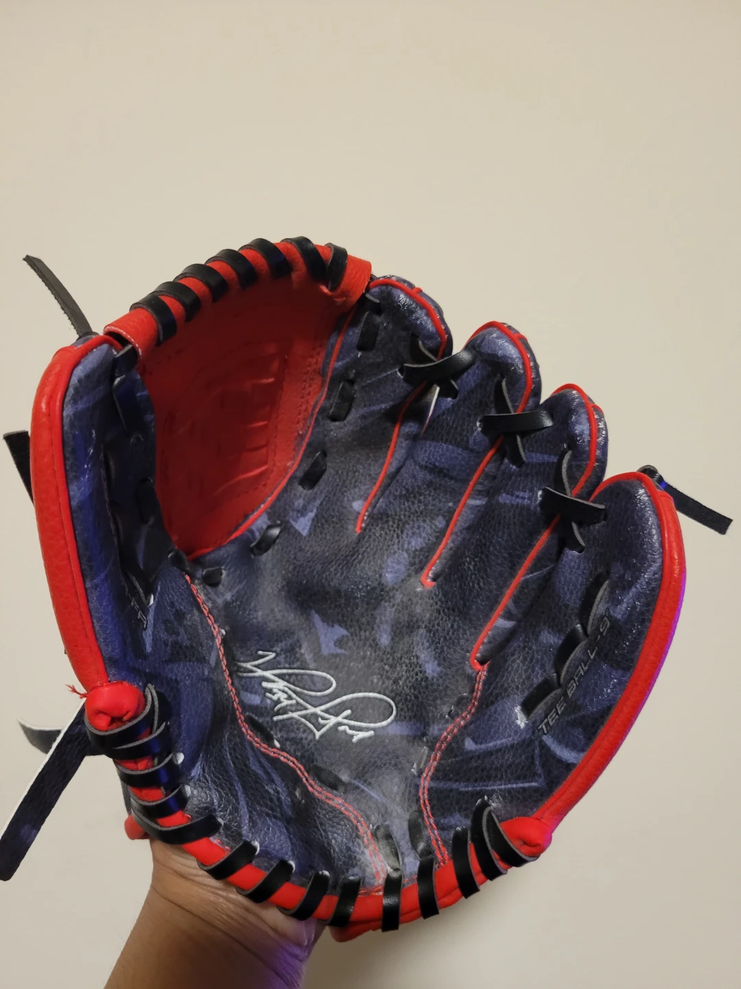 Ortiz 34 Tee Ball Glove