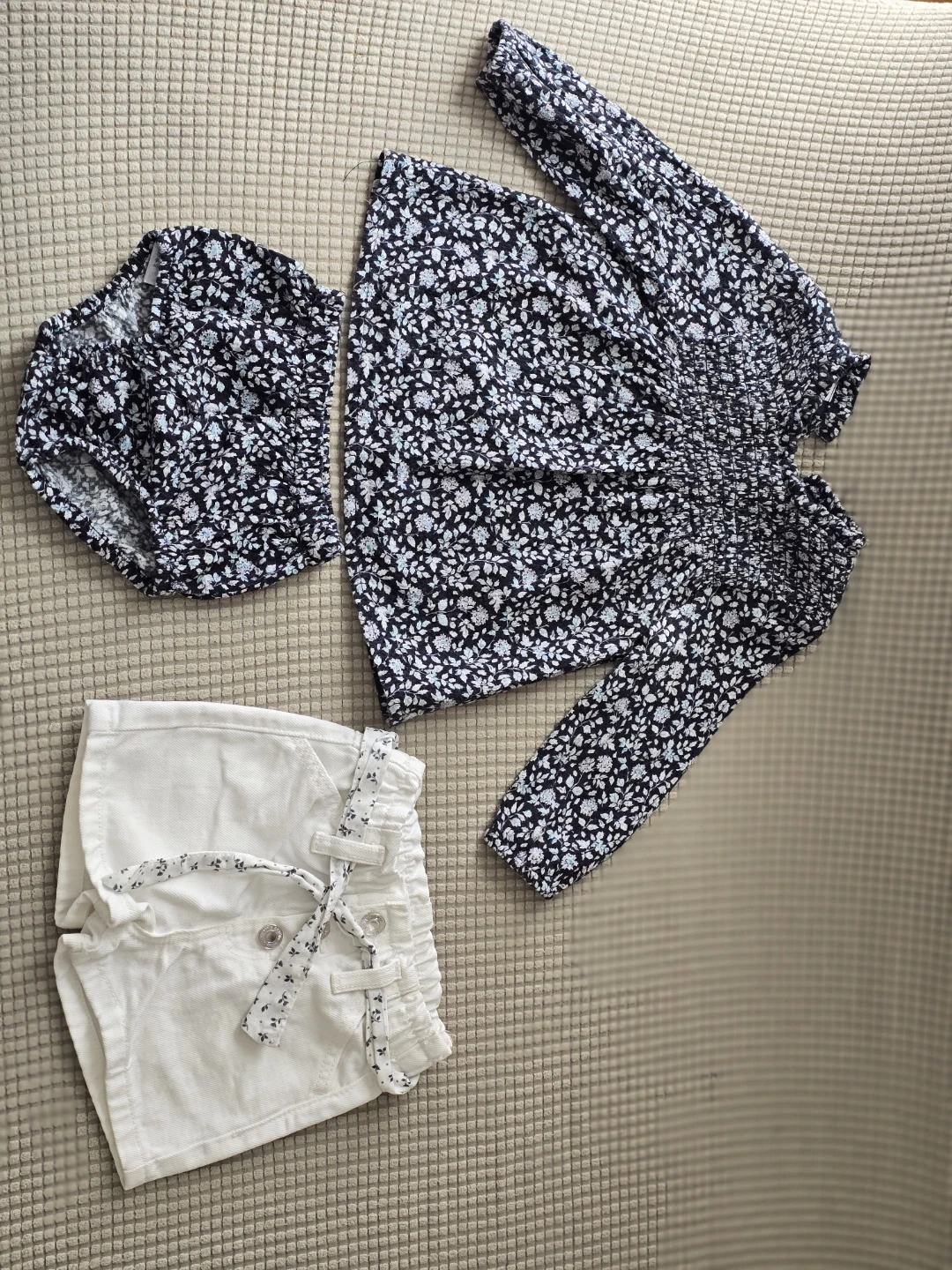Baby Girls Clothing Bundle - Various Styles 12-18 months - photo 4