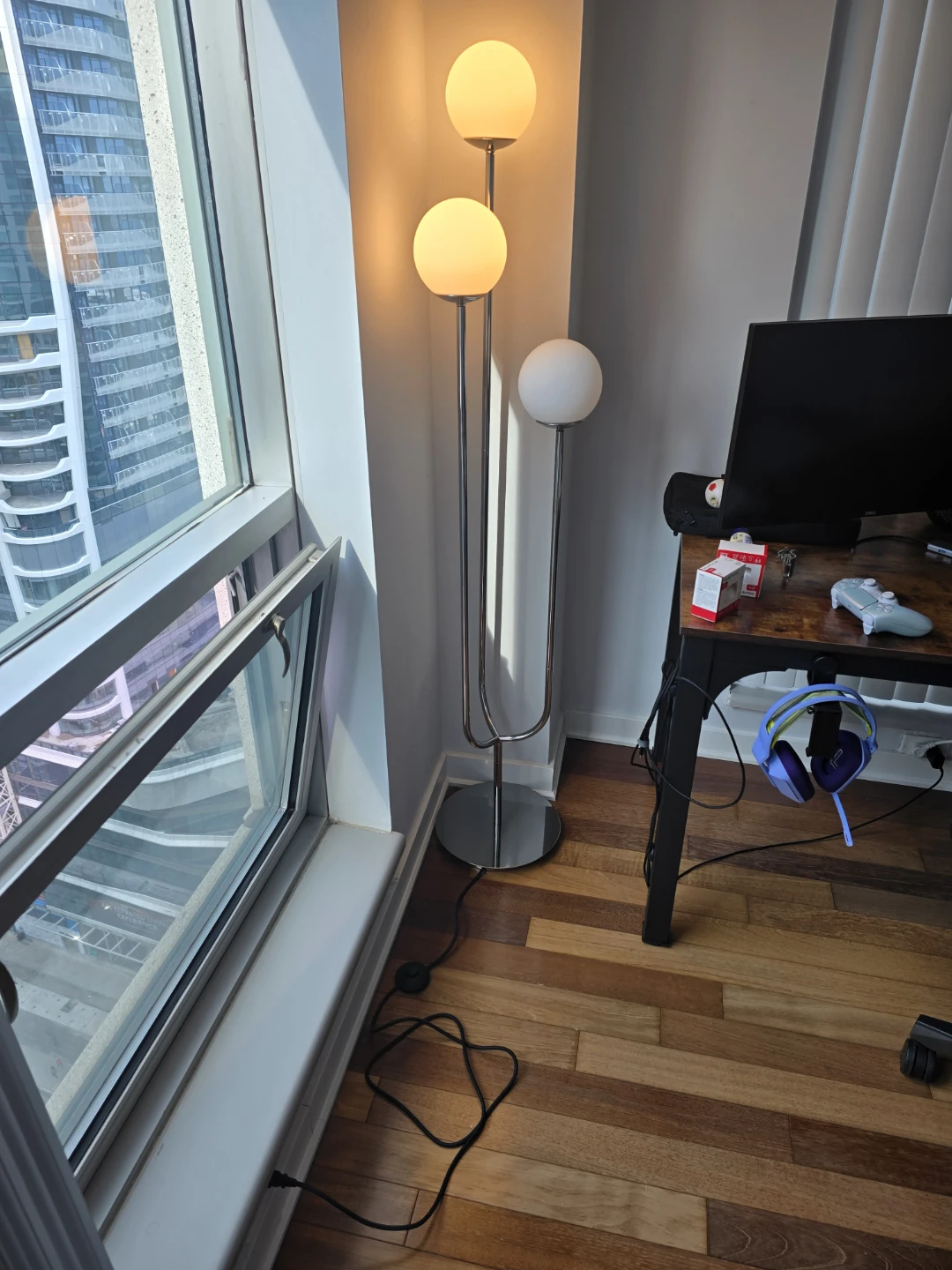 3-Globe Floor Lamp (Ikea Simrishamn)