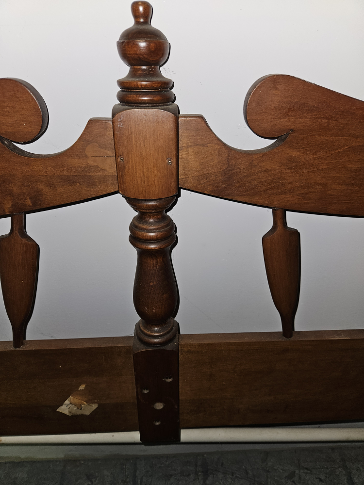 Wooden Headboard - photo 3