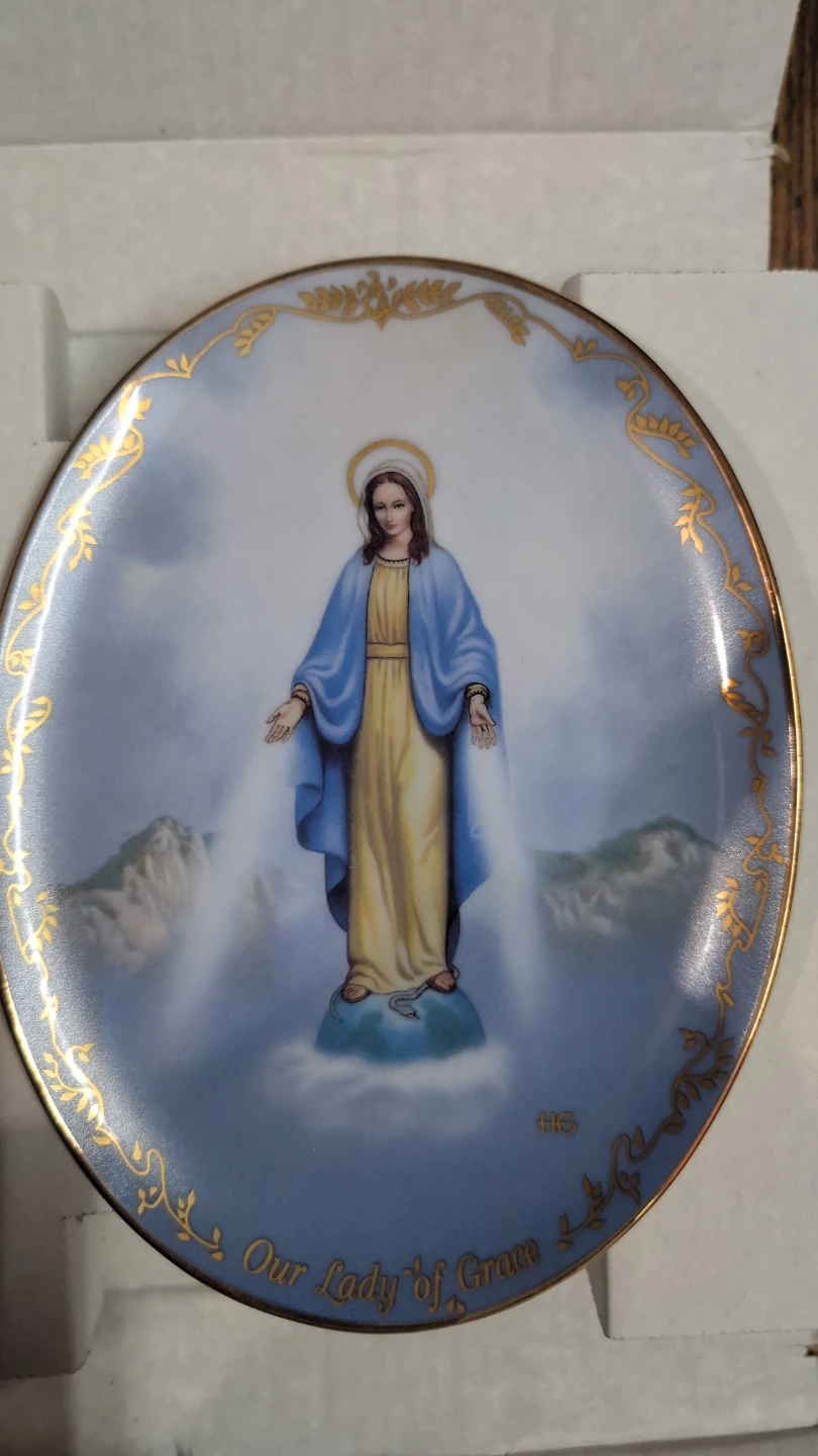 The Bradford Exchange Our Lady of Grace Decorative Plate