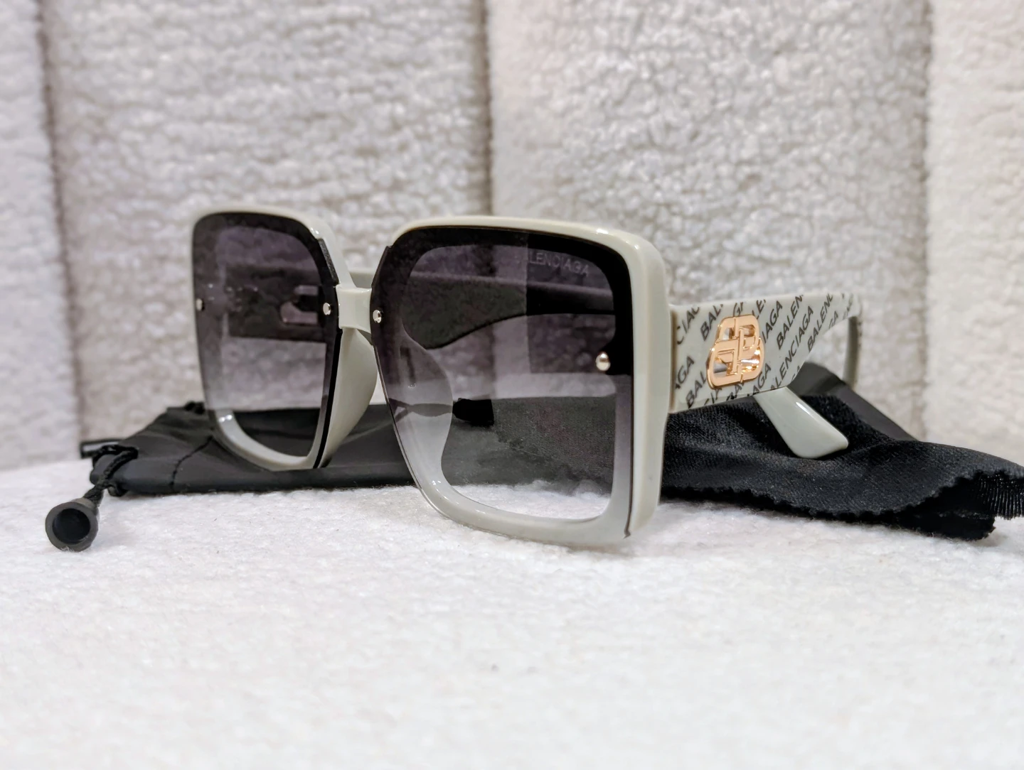 Balenciaga Logo Sunglasses - photo 2