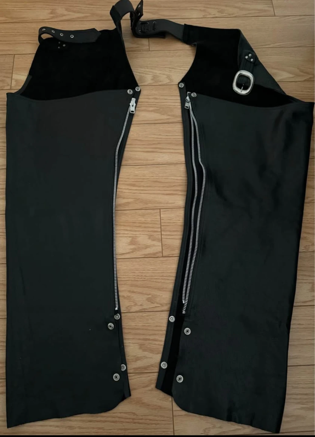 Black Leather Chaps with Zippers (size - Large)