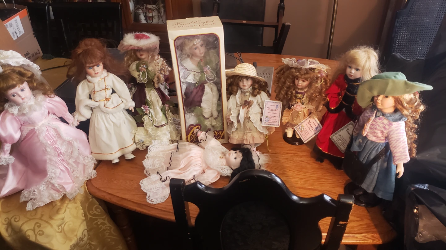 Vanessa Doll Collection Fine Genuine Porcelain Dolls (Set of 9)