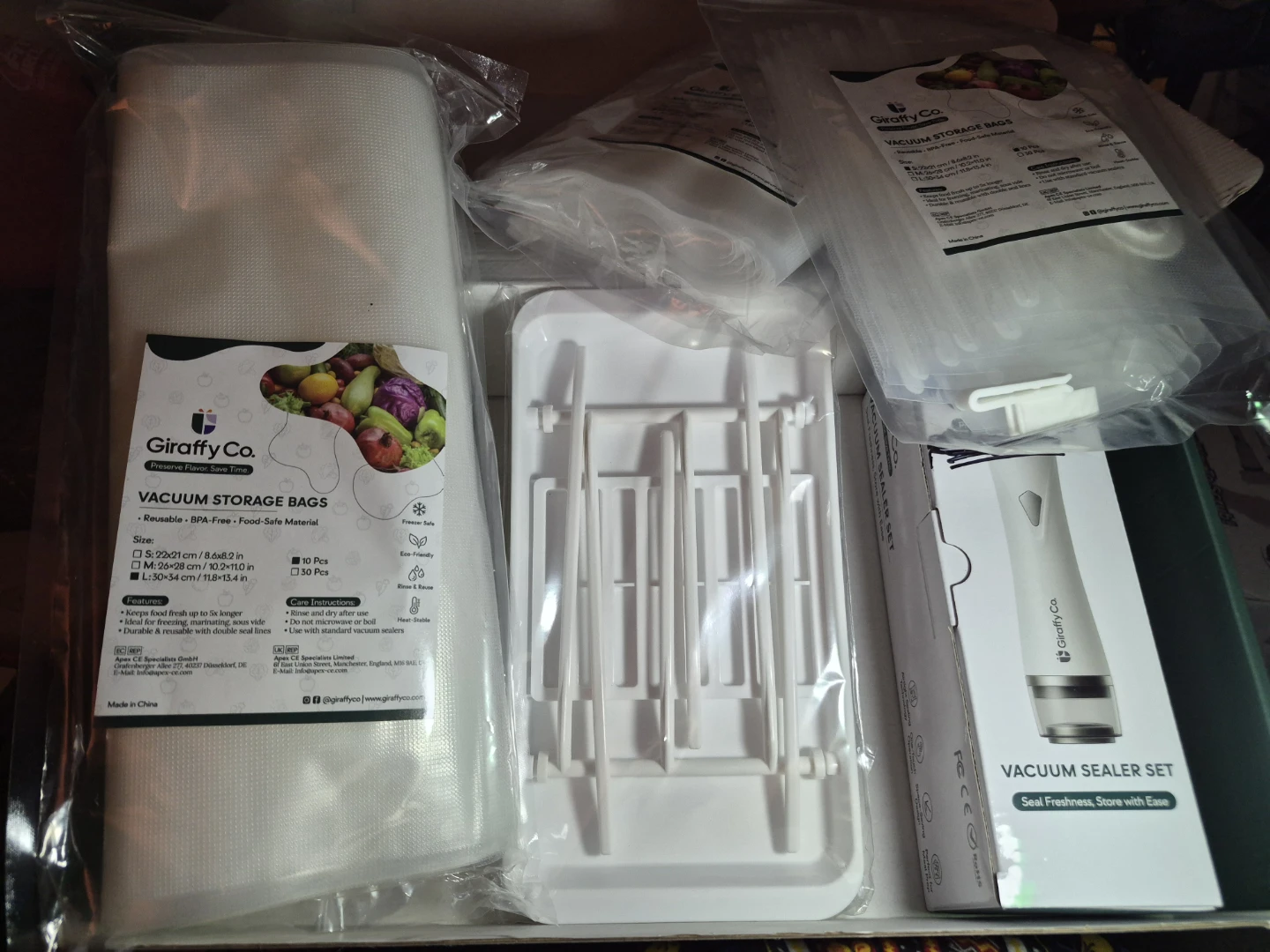 Giraffy Co. Vacuum Sealer Set with Machine & Bags - photo 4