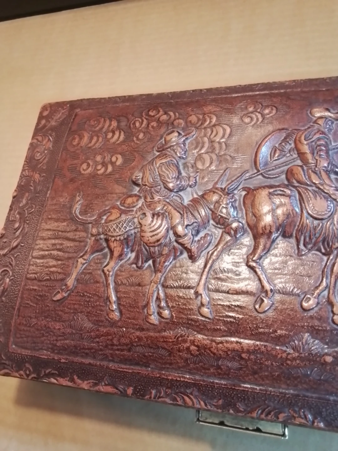 Vintage Embossed Leather Western Scene Trinket Box - photo 4
