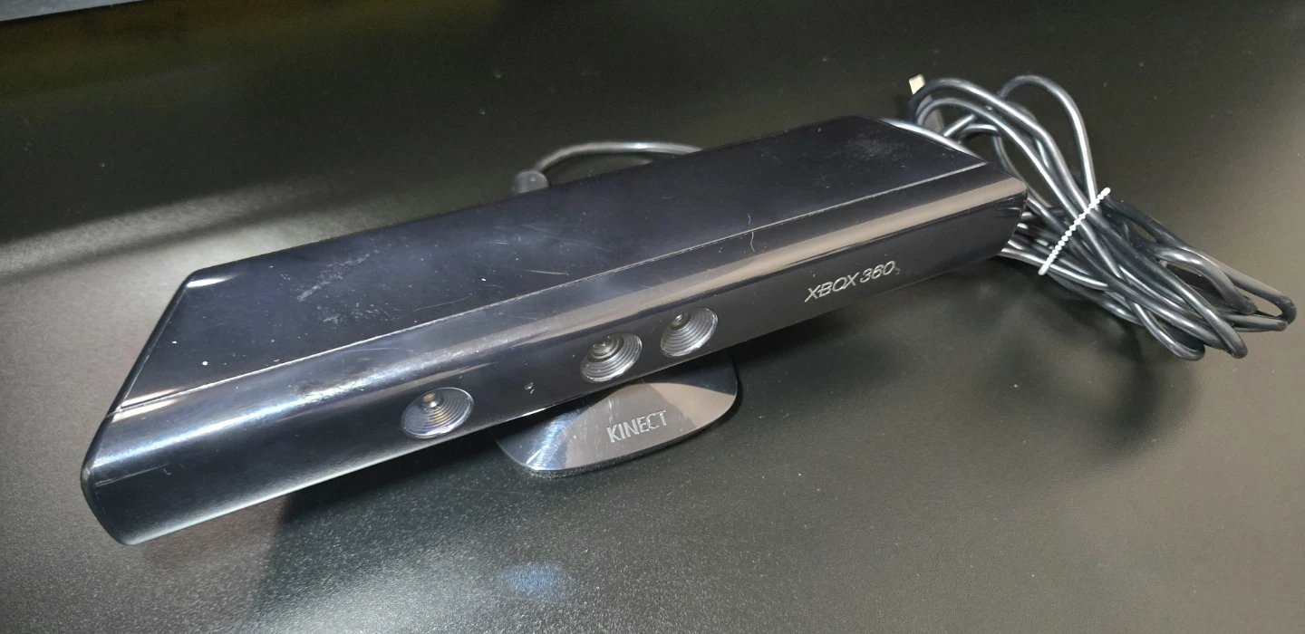 Xbox 360 Kinect Sensor + 3 Games - photo 2