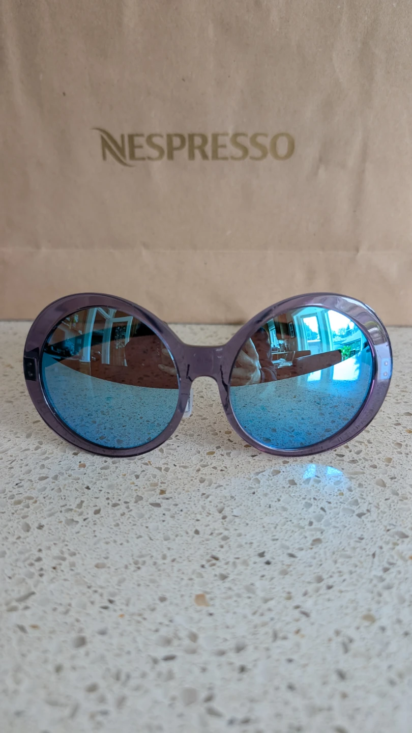 Round Sunglasses with Case - photo 4