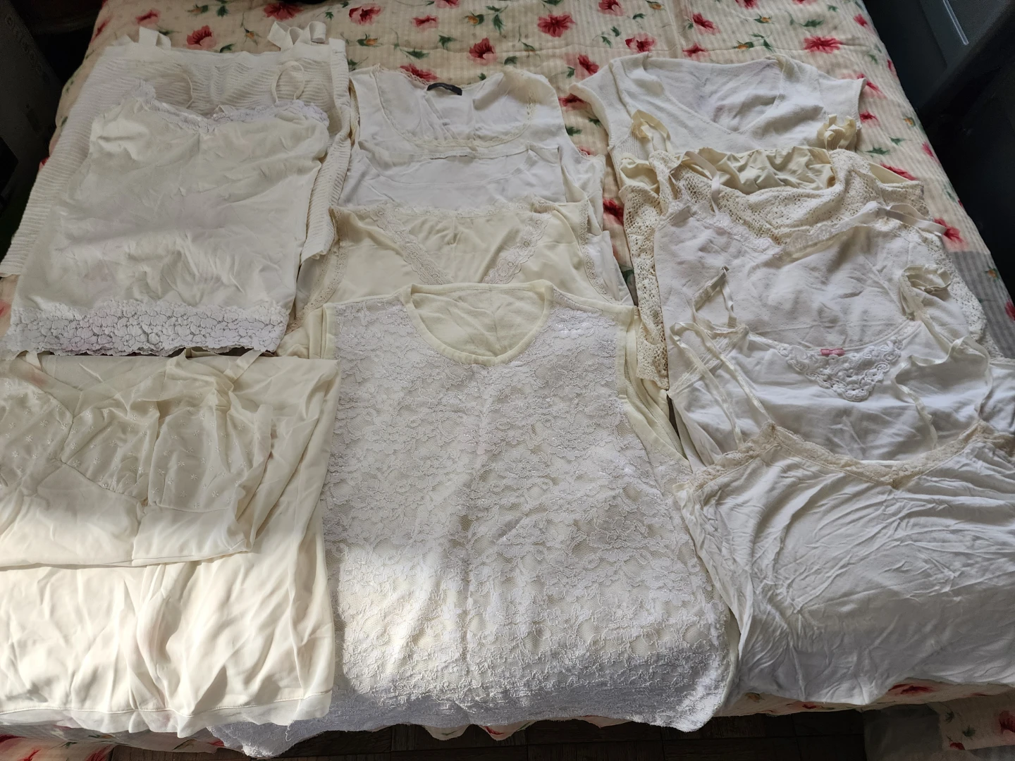 WOMEN'S TOPS - photo 4