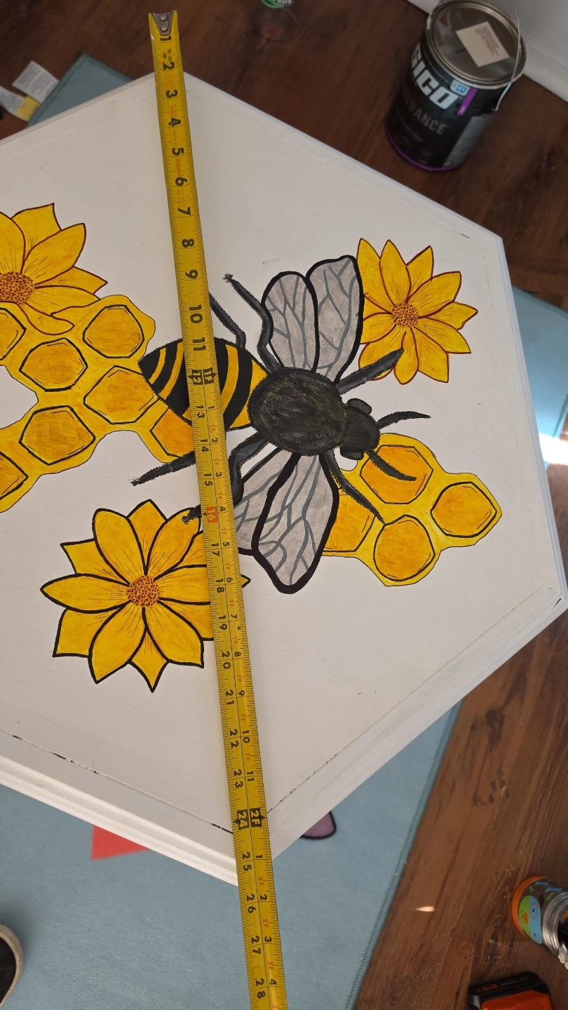HAND PAINTED bee side table - photo 4