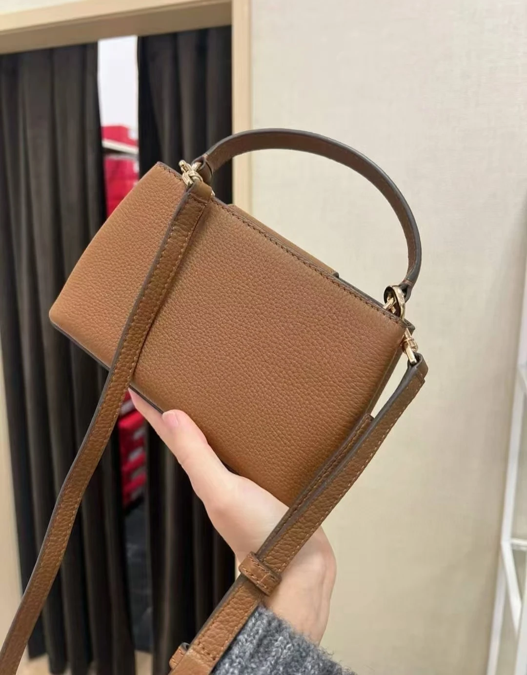 Tory Burch Britten Smooth Mini Satchel - New Condition - photo 2