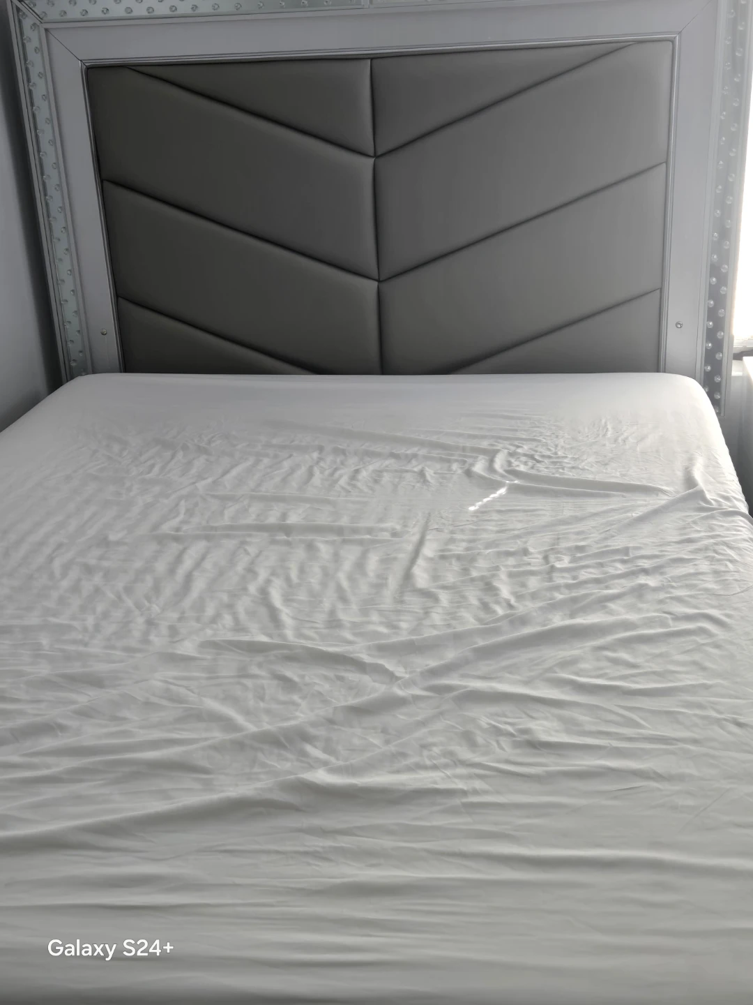Gray Upholstered Headboard Bed Frame with LED Lights - photo 5