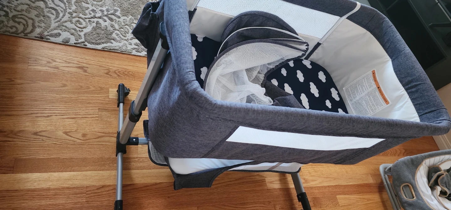 Grey Baby Bassinet with Cloud Print Sheet - photo 5
