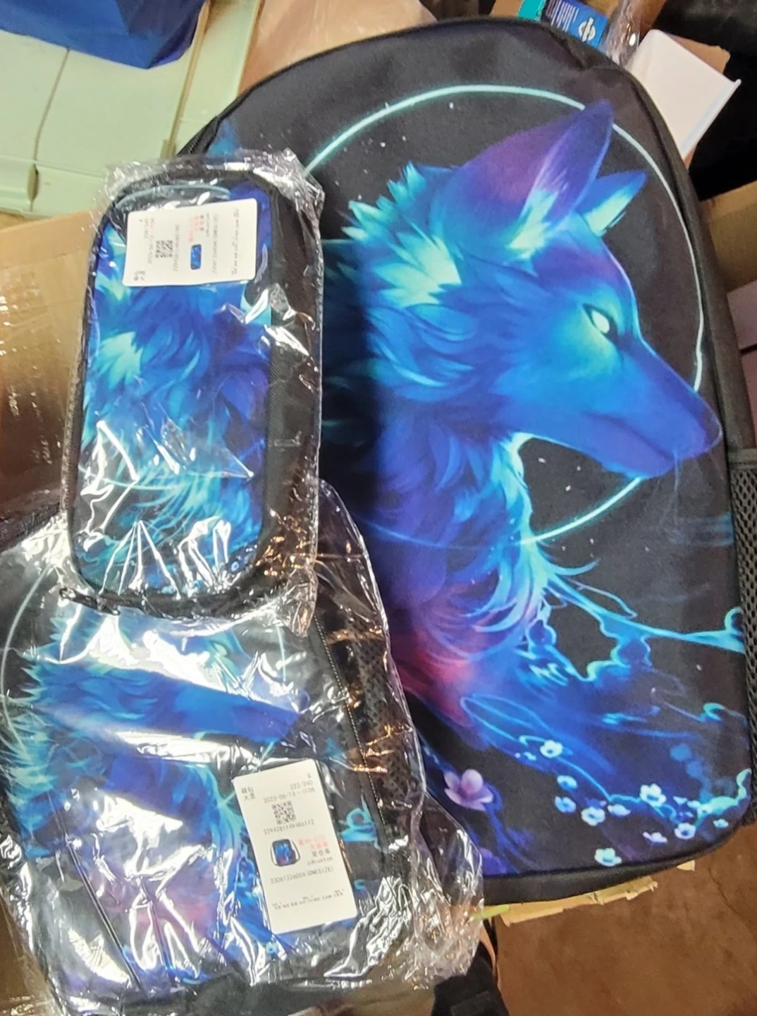 New Wolf Graphic Backpack Set