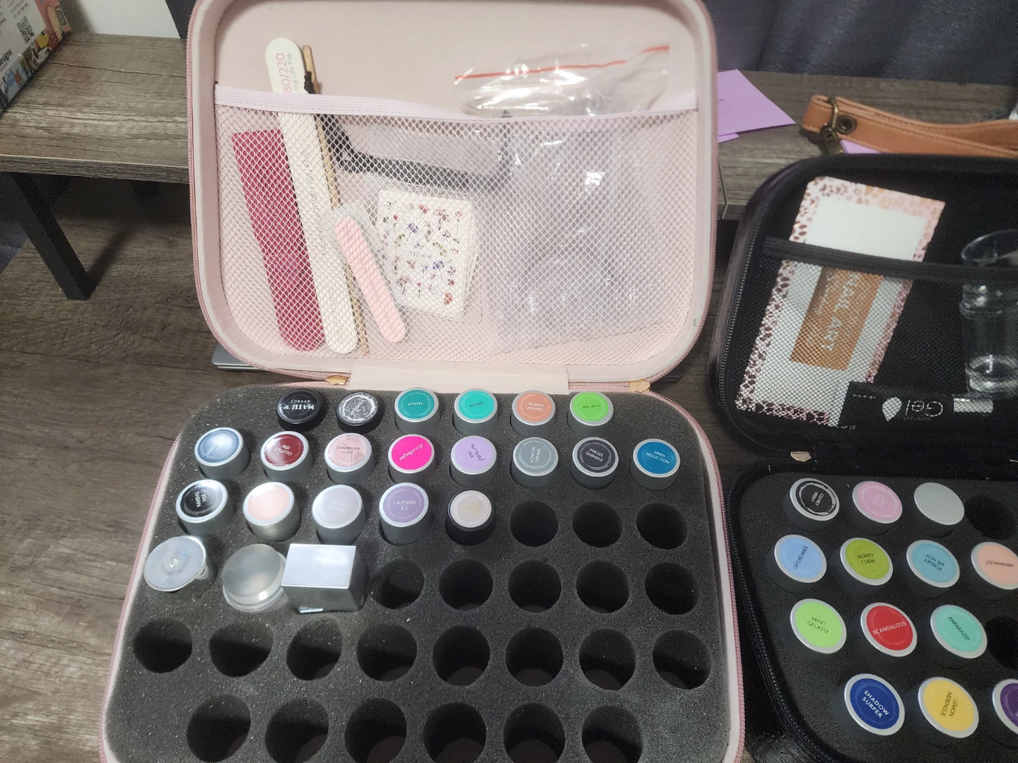 Gelmoment Kit with LED lamps, colors and accessories - photo 2