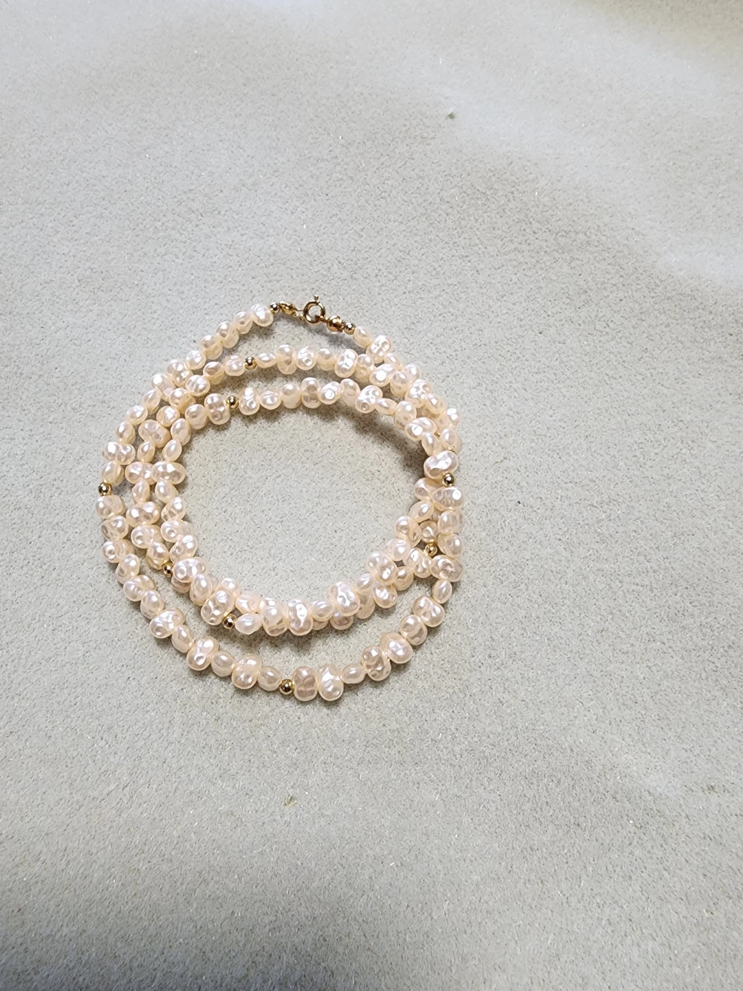 White Pearl Necklace with Gold Accents - photo 2