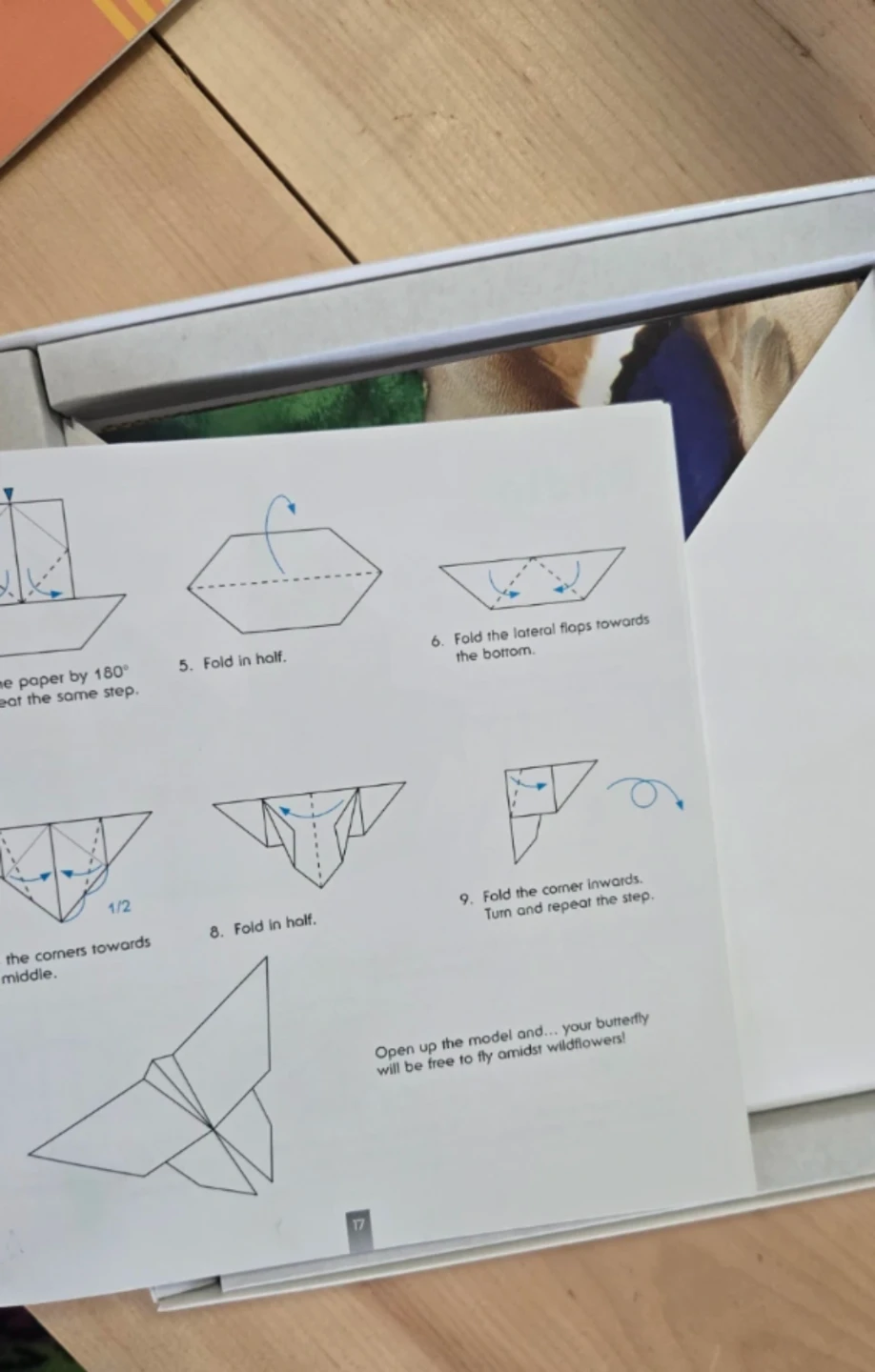 Two Origami Books with Paper included📚 - photo 3