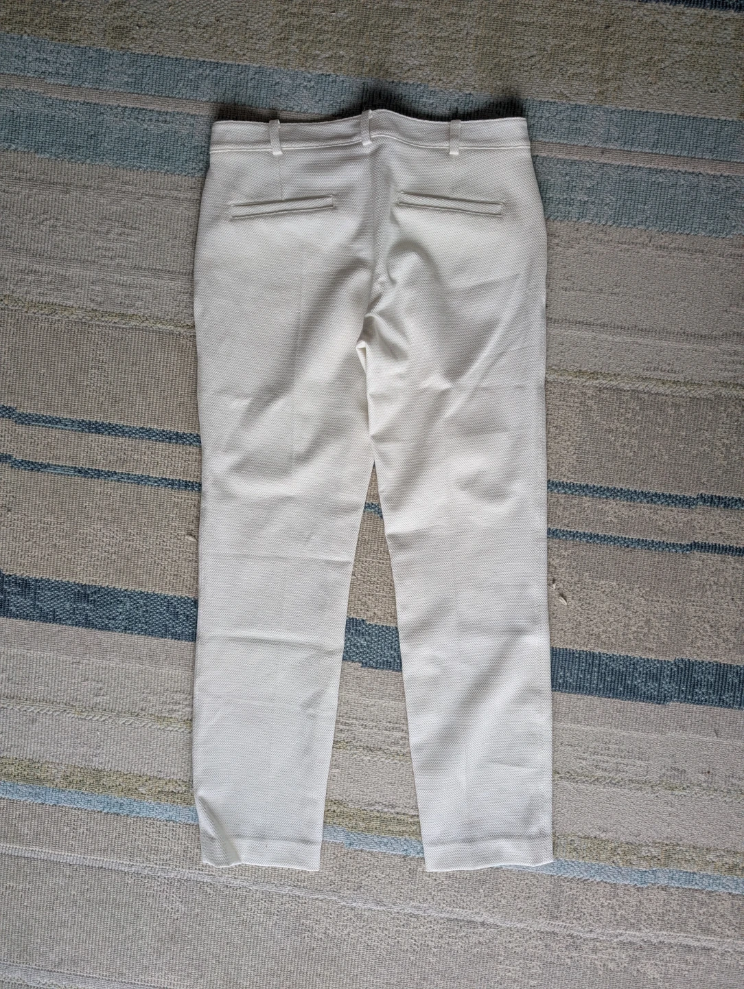Club Monaco Women's White Textured Cropped Pants Size 2