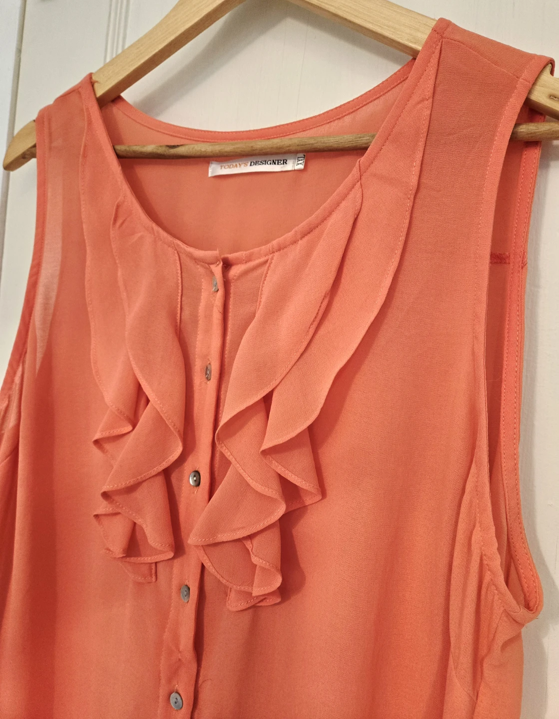 TODAY'S DESIGNER Women's Ruffle Blouse