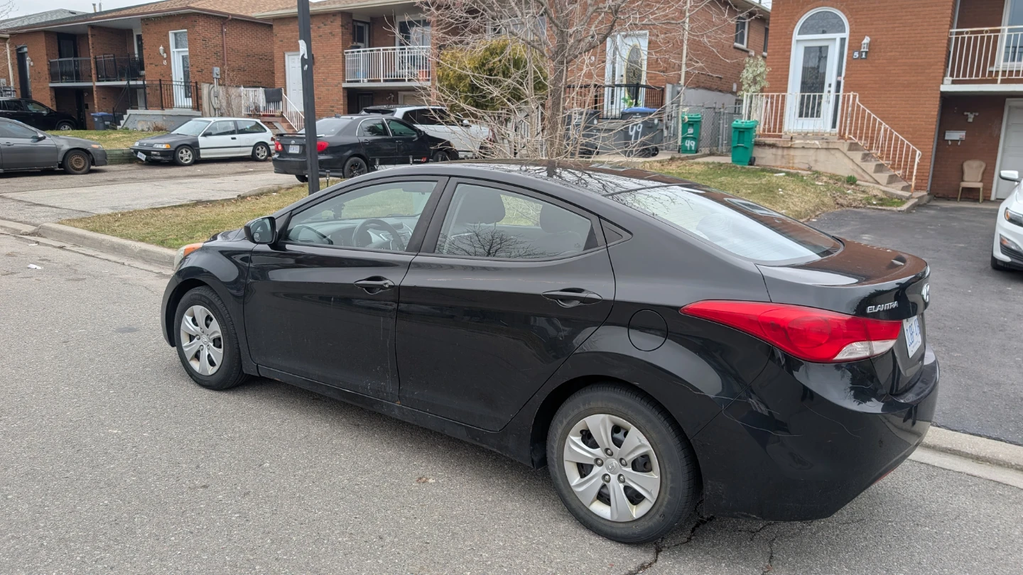 Black Hyundai Elantra - photo 5