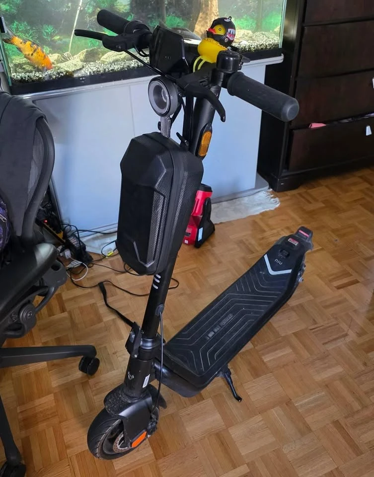 NIU KQi3 Pro Electric Scooter