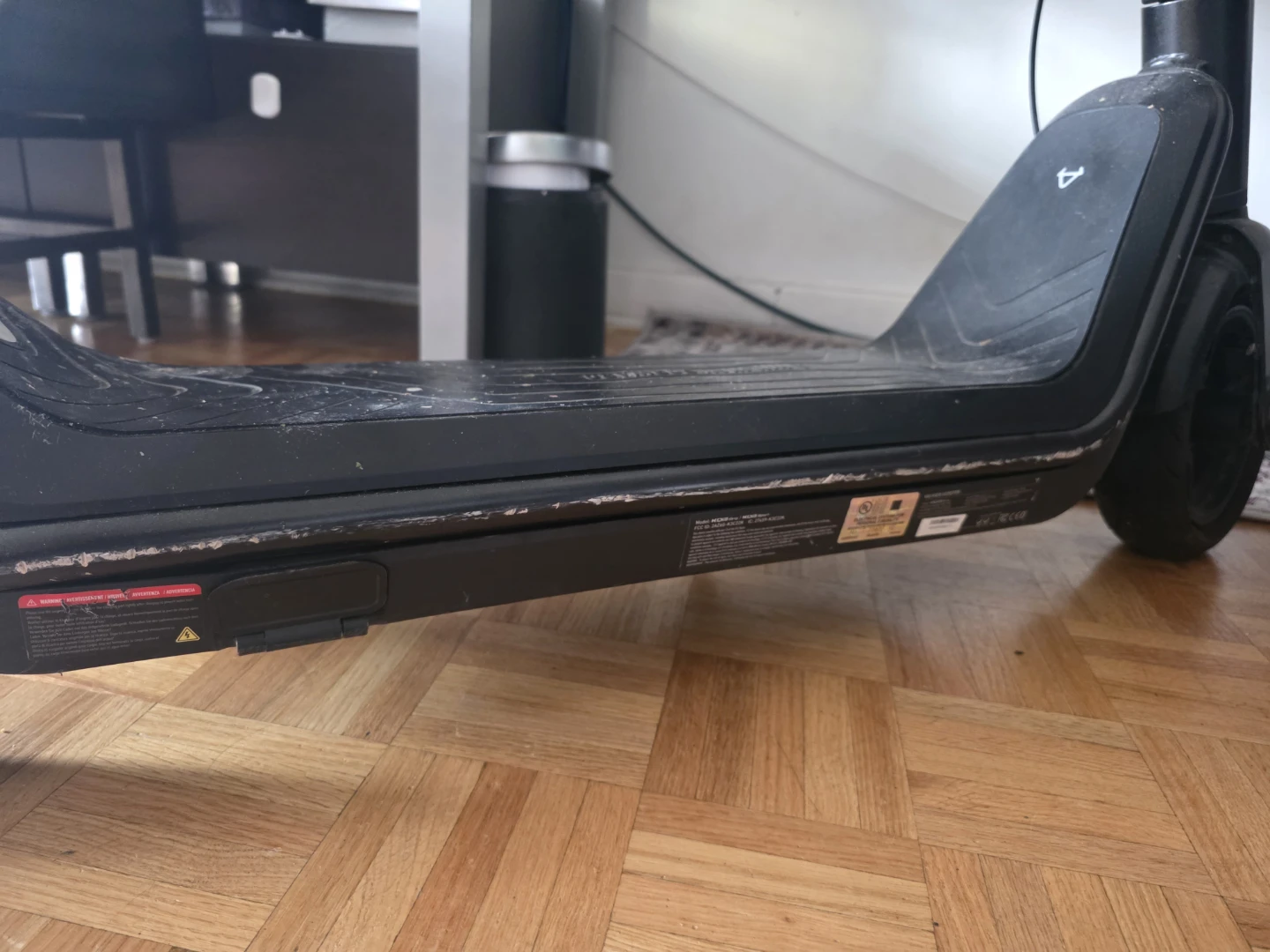 NIU KQi3 Pro Electric Scooter - photo 2