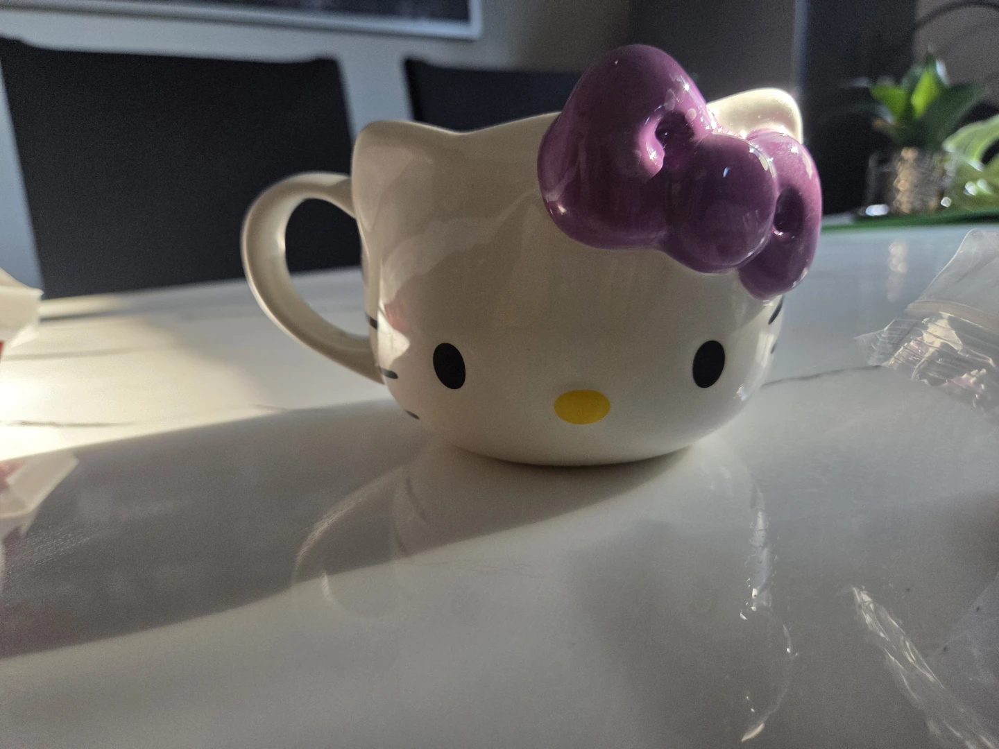 Hello kitty mug and purse