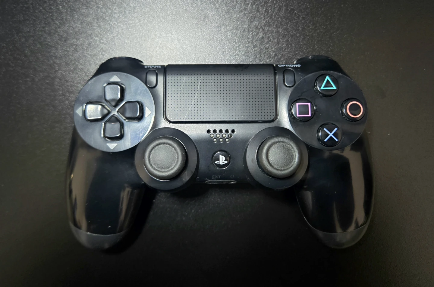 PlayStation 4 Console / 2  Controllers / Ready to Play - photo 4