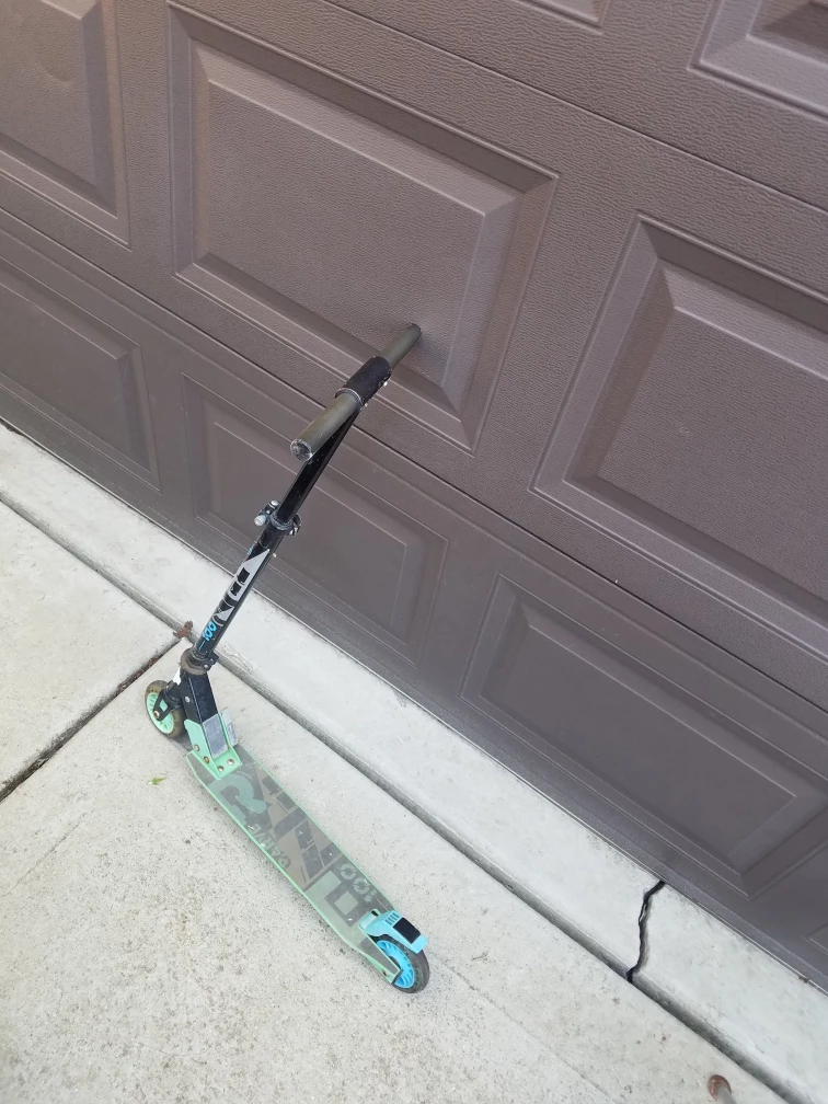Razor 100 Scooter - photo 2