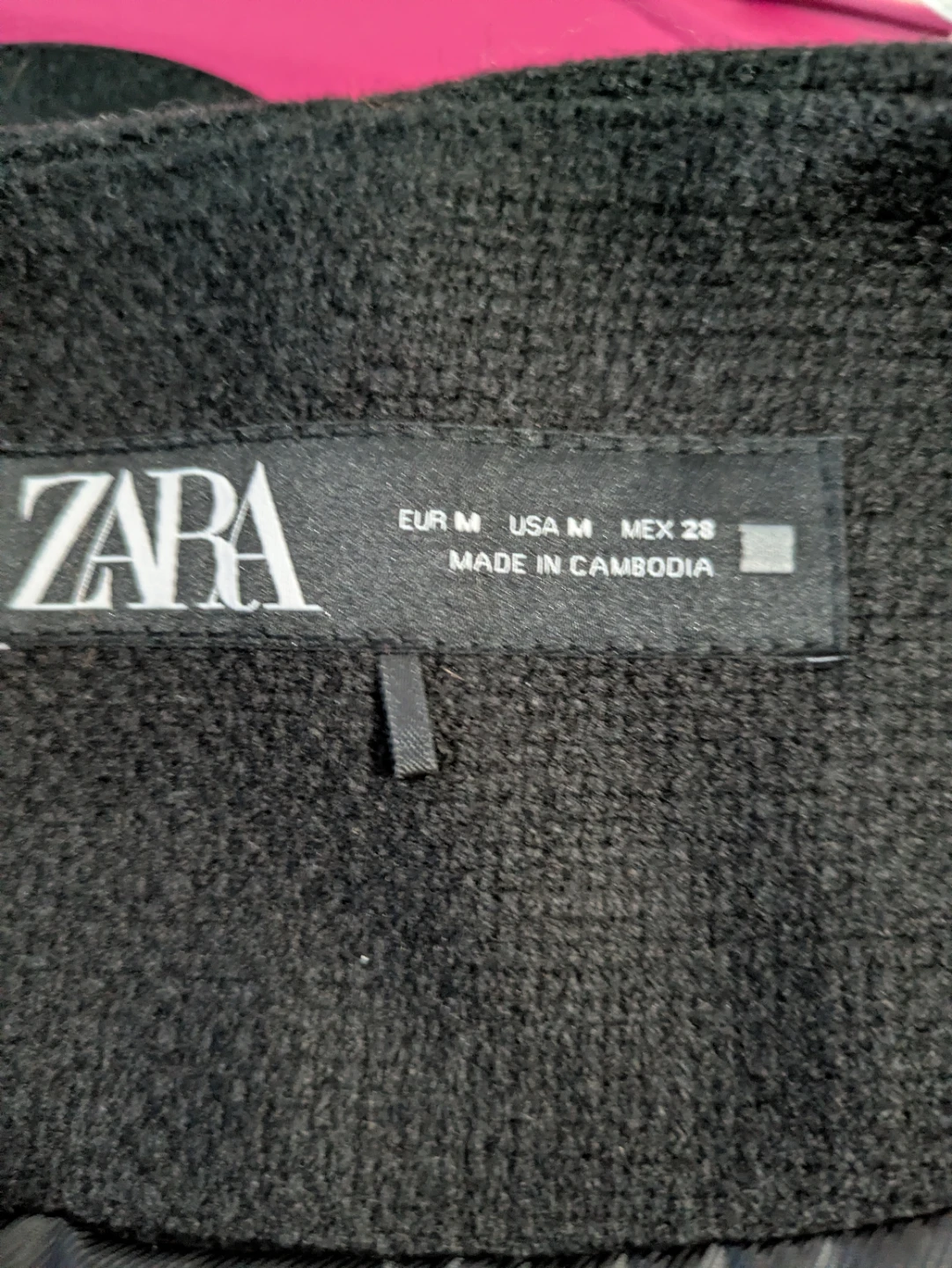 ZARA Black Textured Cropped Jacket with Gold Buttons - photo 4