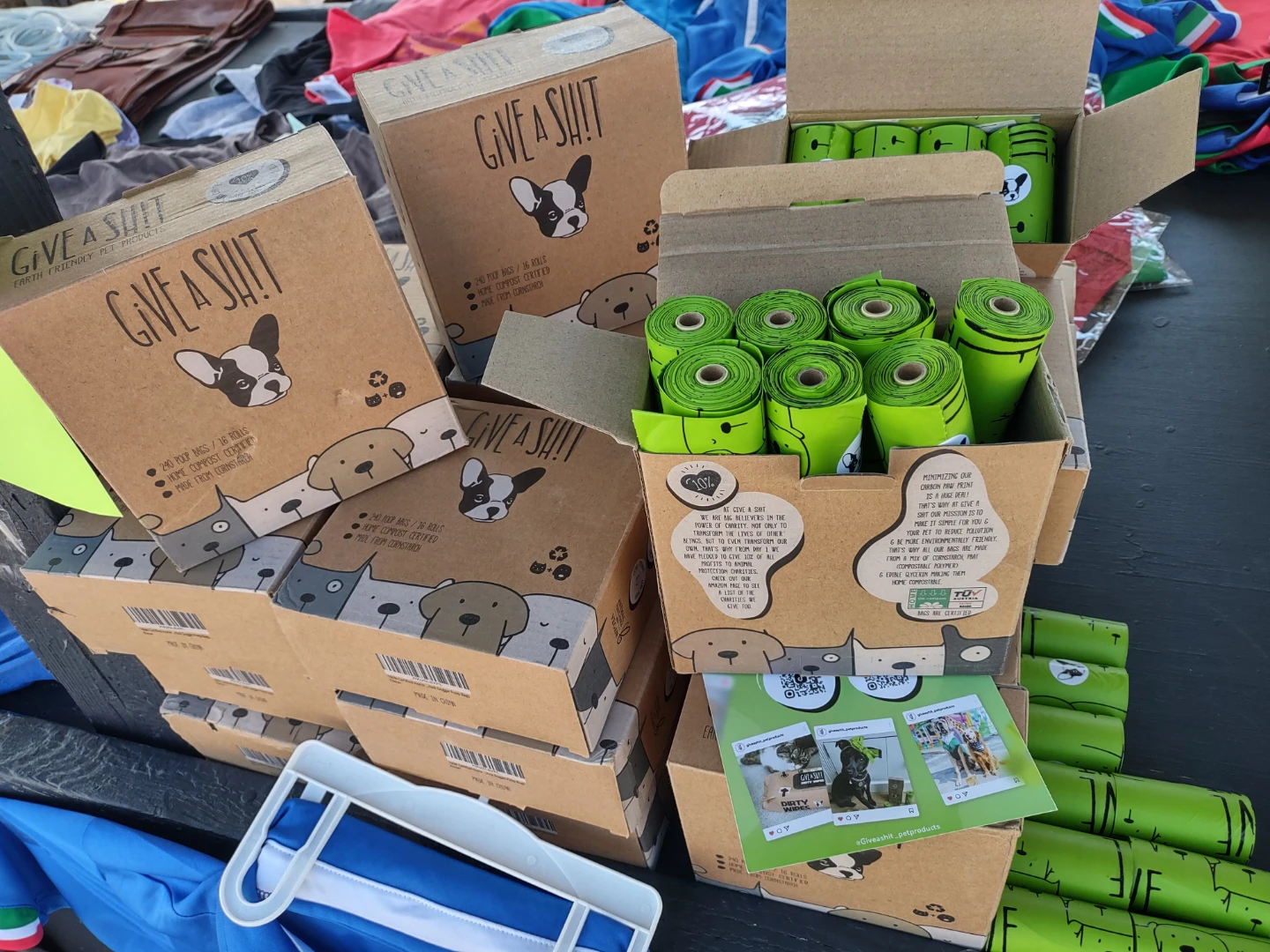 Free delivery, Pet Poop Bags - 240 Bags / 16 Rolls