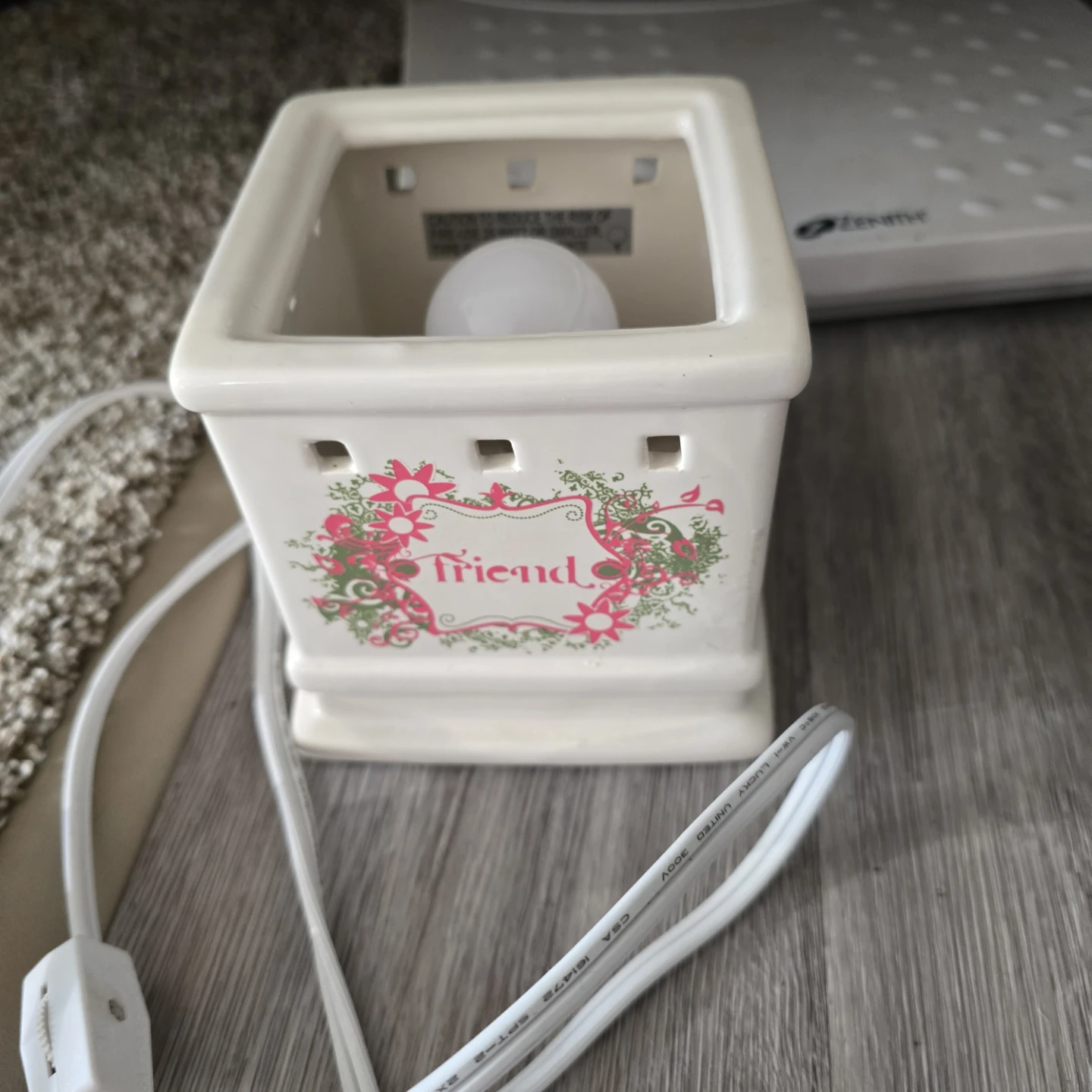 Ceramic Wax Melter with "Friend" Design - photo 2