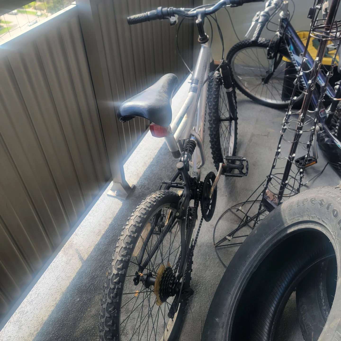 Mountain Bike 24" needs adjustments repair - photo 2
