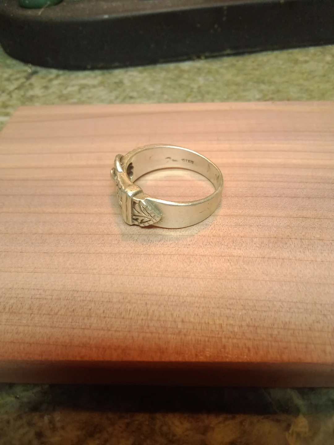Sterling Silver Buckle Ring vintage size 8. - photo 2