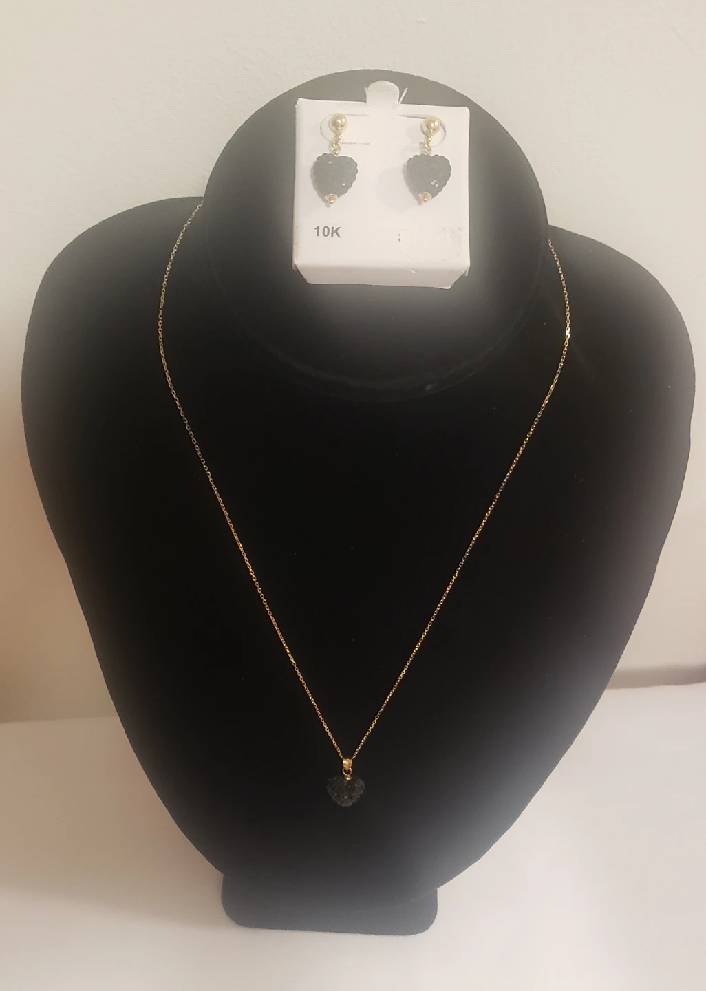 Like New 10K Real Gold Set Necklace and Earrings