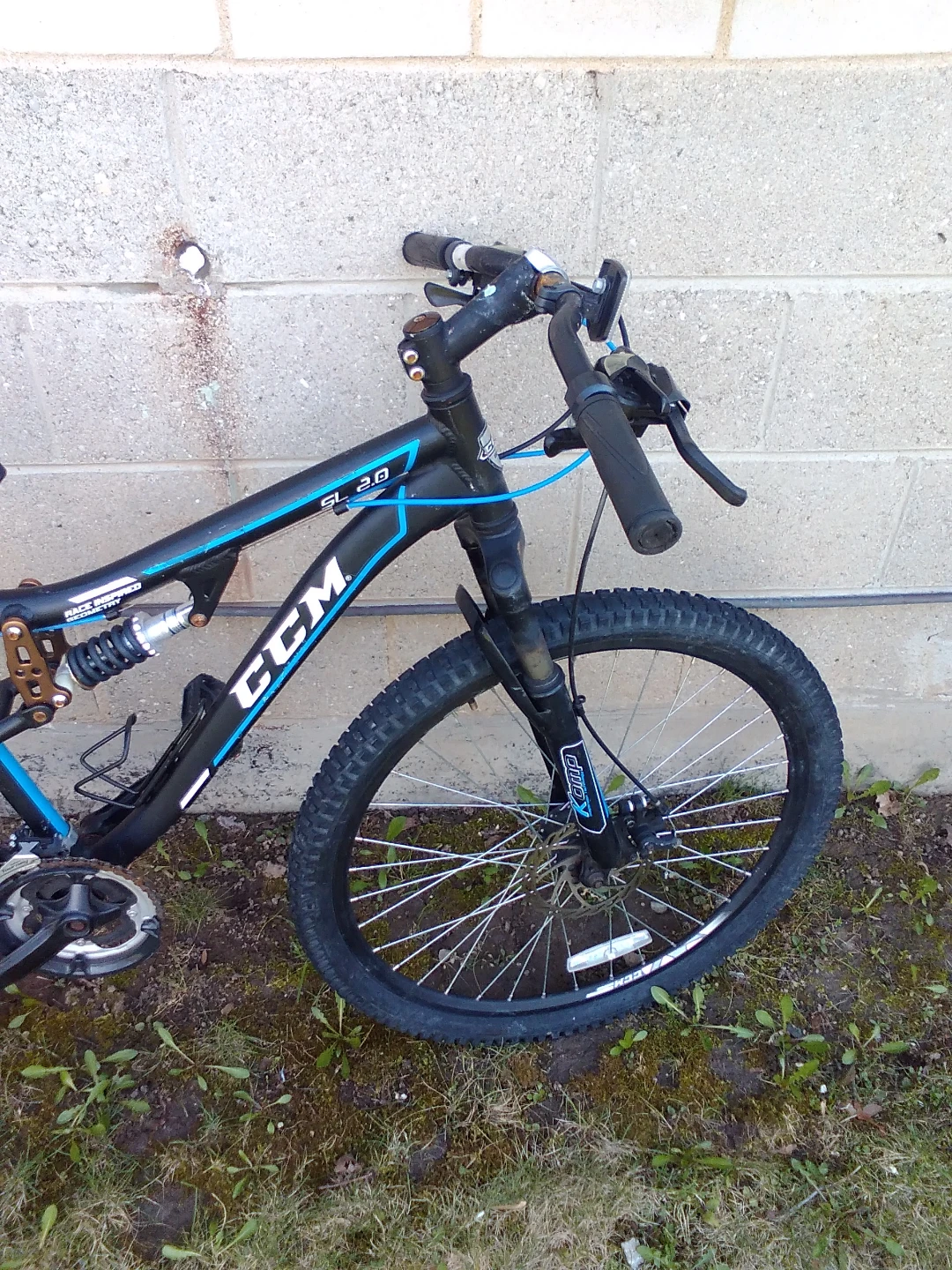 BICYCLE. CCM. 21 Gear. RACE INSPIRED. SHIMANO EQUIPPED. - photo 3