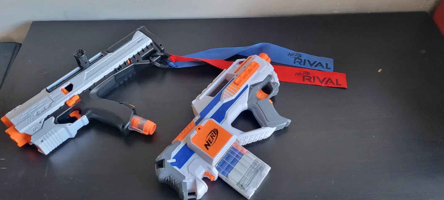 Nerf Rival Rayvenfire & Xviii-700 Blasters