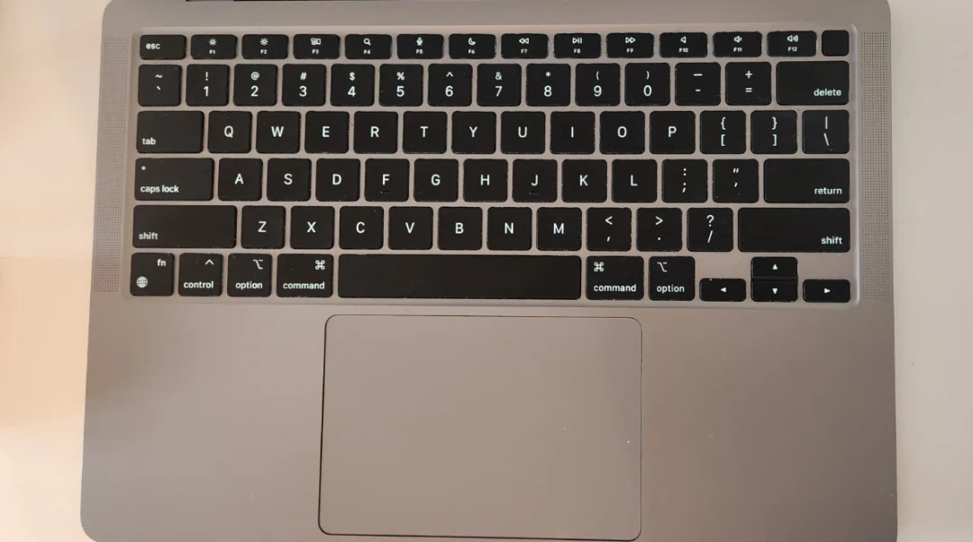 Apple MacBook Air M1, 16GB RAM, 2020 - photo 3