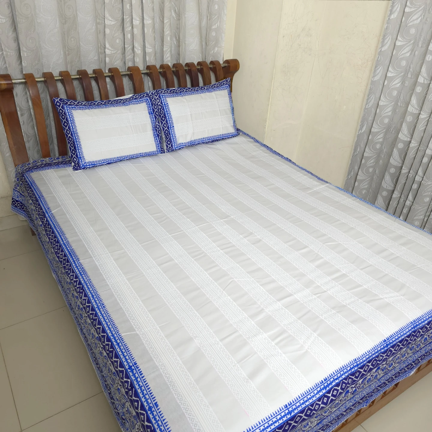 Block printed Bed Sheet Set with Pillowcases - photo 2