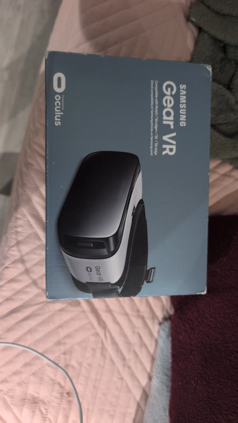 Samsung Gear VR Virtual Reality Headset