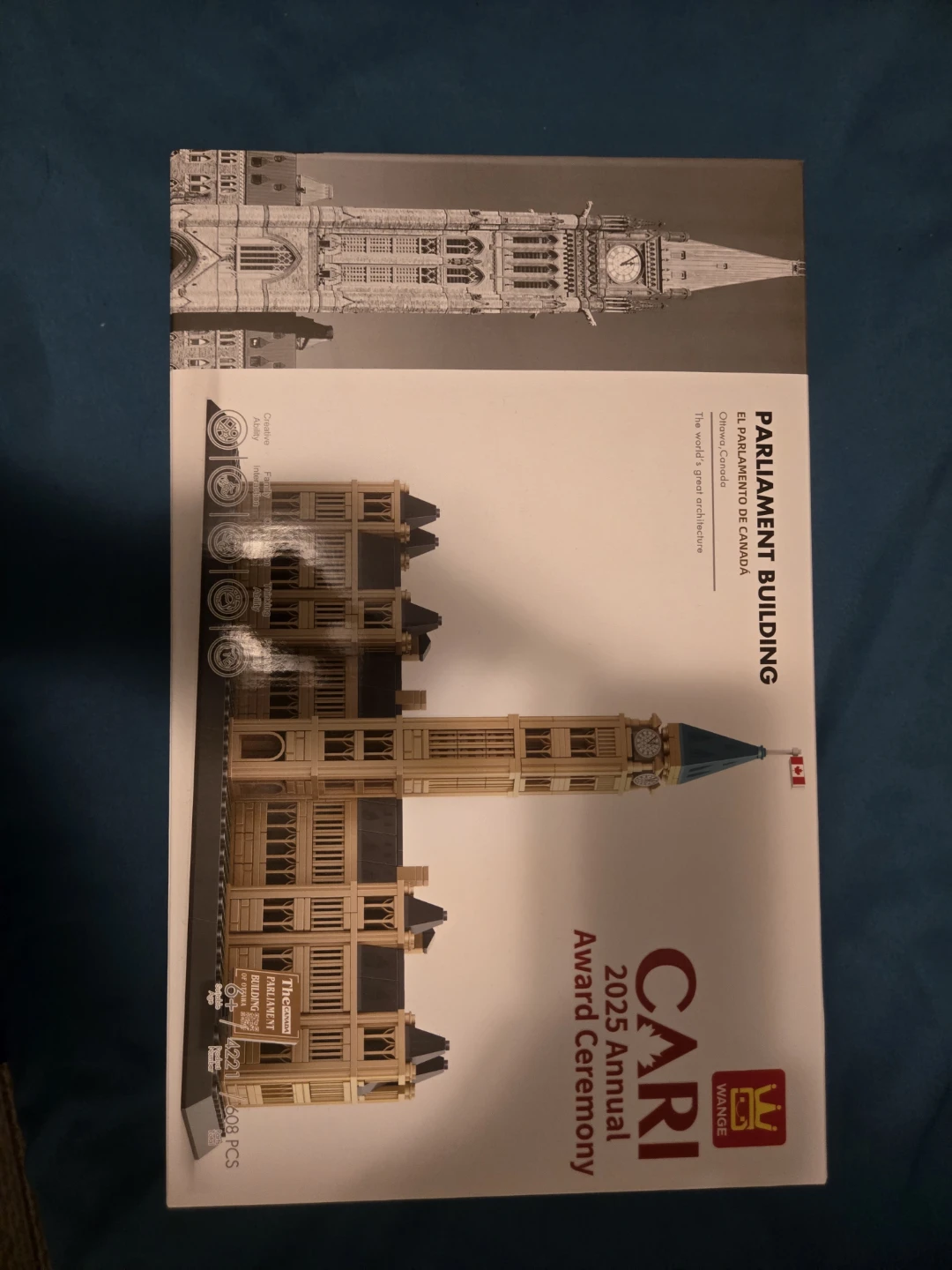 Wange bricks (like lego): ottawa parliament puzzle