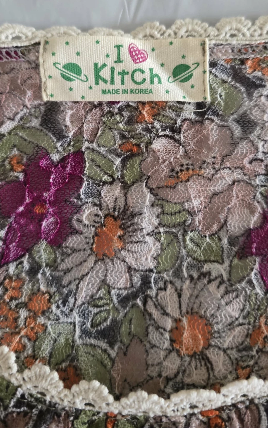 Kitch Floral Lace Trim Top O/S