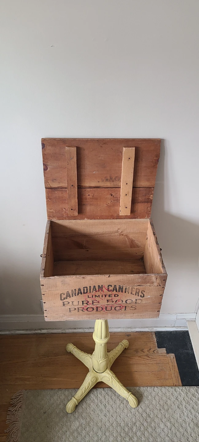 Antique Wooden Crate / Box - Canadian Canners - photo 4