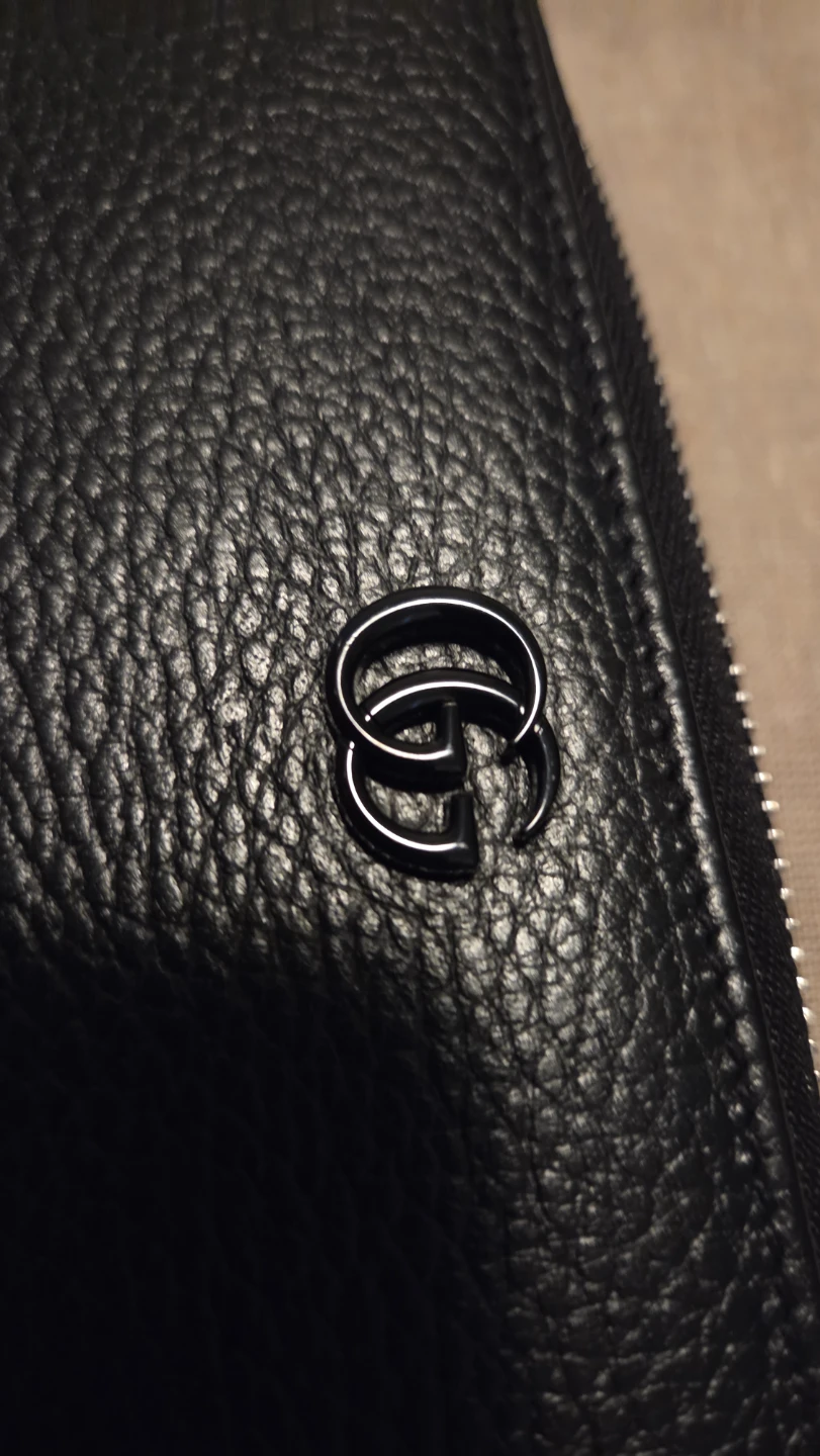 NEW Gucci Black Leather Zip Around Wallet