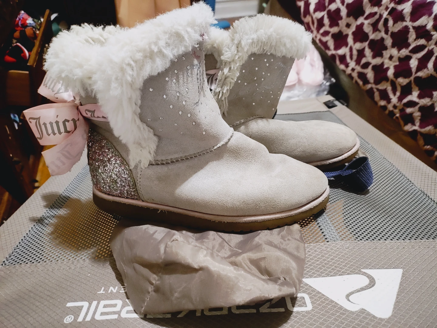 Juicy Couture Girls' Boots size 4 used