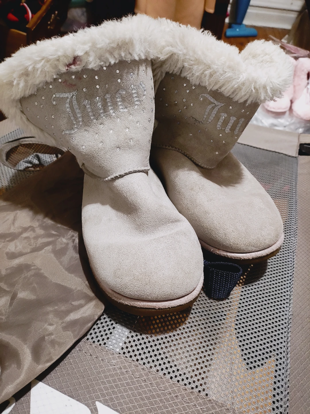 Juicy Couture Girls' Boots size 4 used - photo 2