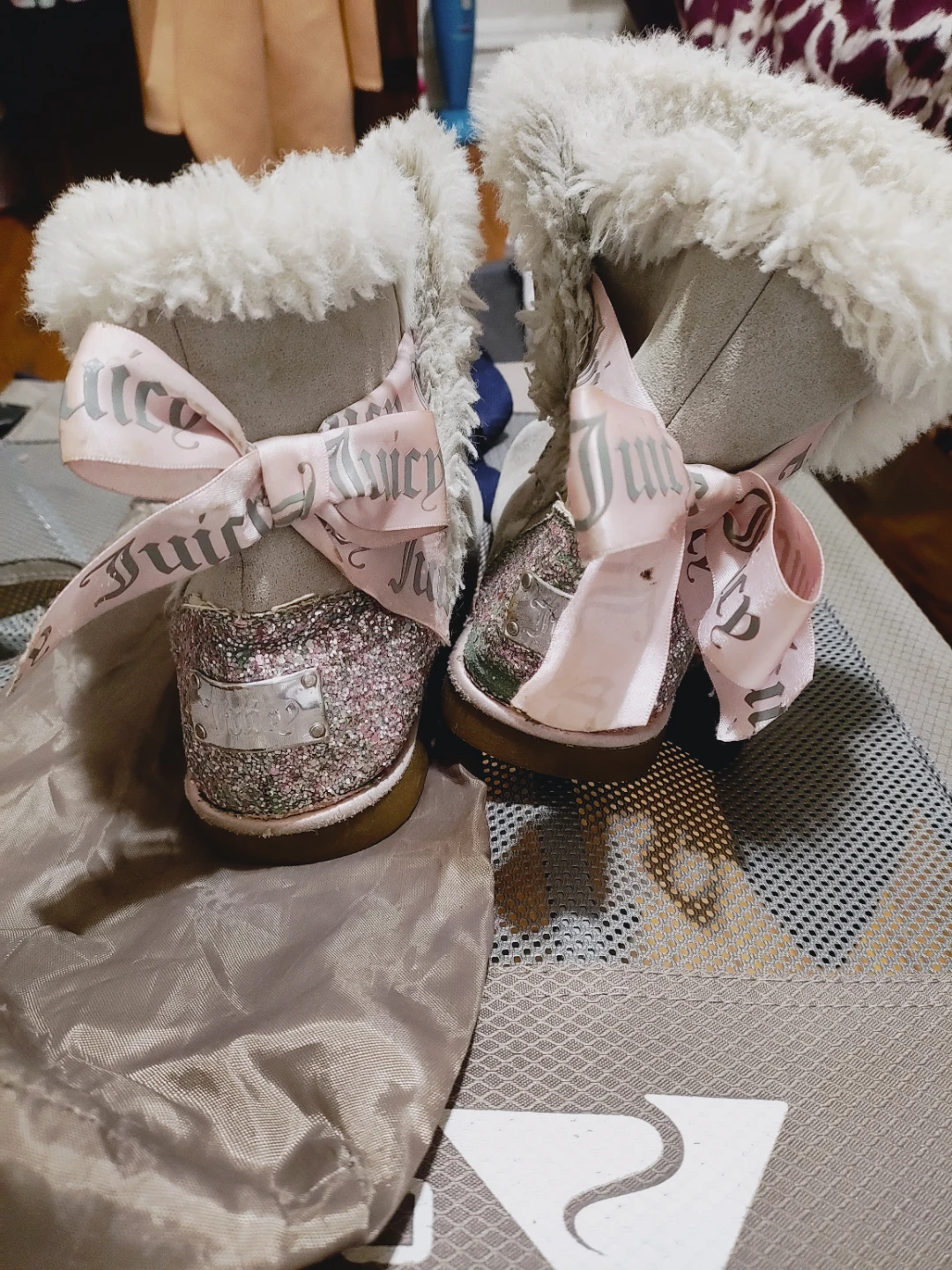 Juicy Couture Girls' Boots size 4 used - photo 4